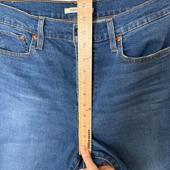 Levi's Medium Blue Wash Wedgie Skinny High Rise Button Fly Jean Size 32 - Picture 13 of 15